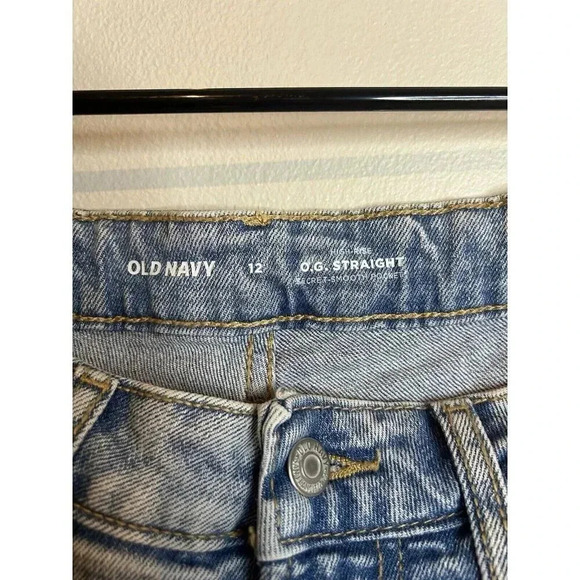 OLD NAVY NWT HIGH-RISE O.G. STRAIGHT High Rise 3” Inseam SHORTS SIZE 12 Denim - Picture 4 of 4